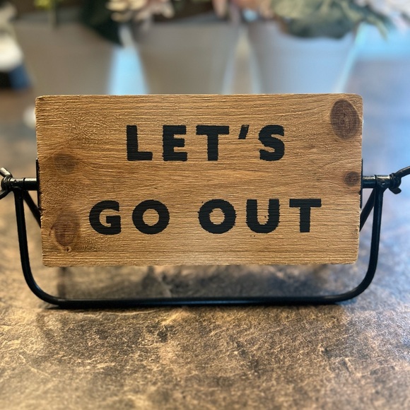 New hand crafted sign - Picture 2 of 3